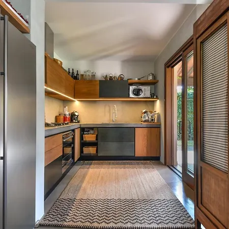 Chiuso Torto * מרינה די קמפו