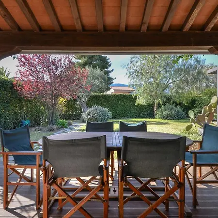 Chiuso Torto מרינה די קמפו