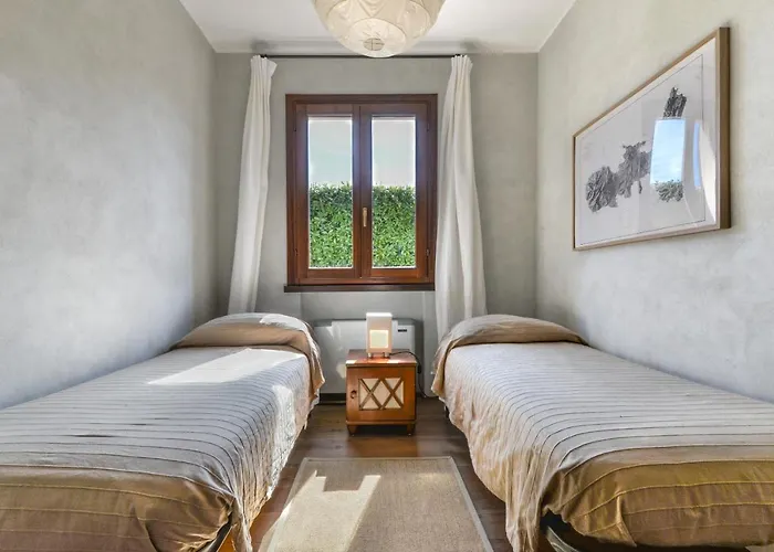 וילה Chiuso Torto *