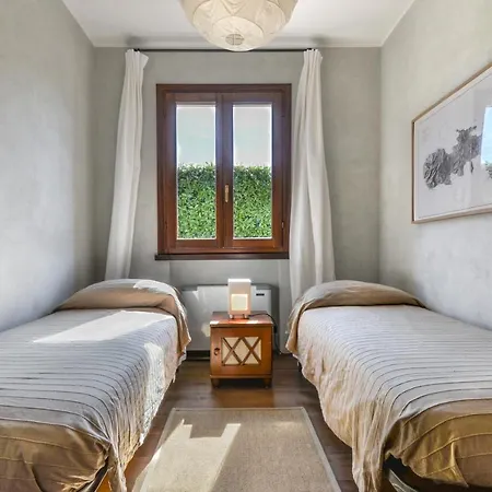 Villa Chiuso Torto *